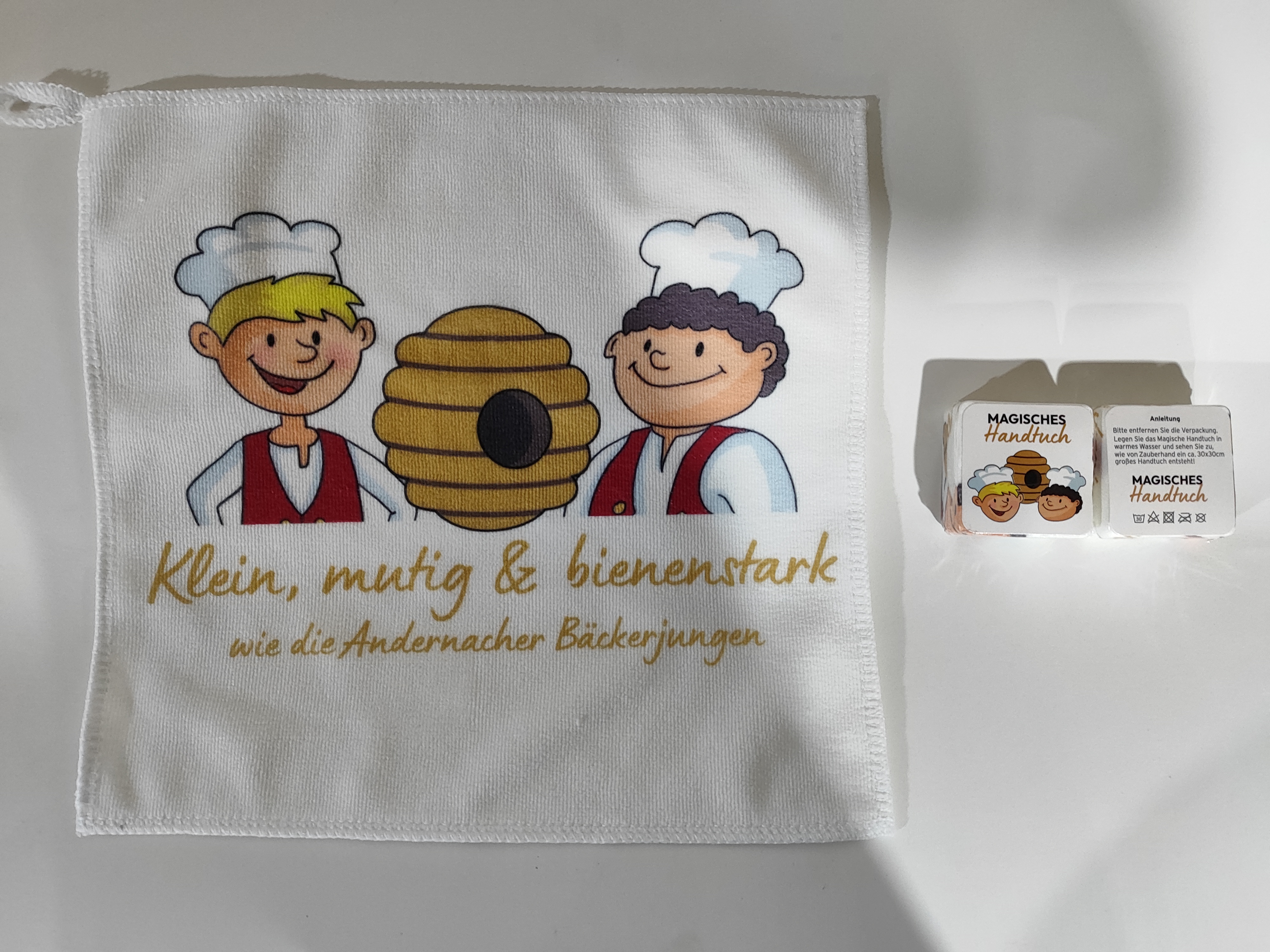 	Zauberhandtuch bedrucken lassen – Magische Werbehandtücher mit Logo - Zauberhandtuch.com 