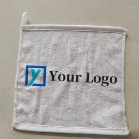 Zauberhandtuch mit Aufhänger – personalisierbar mit Log...